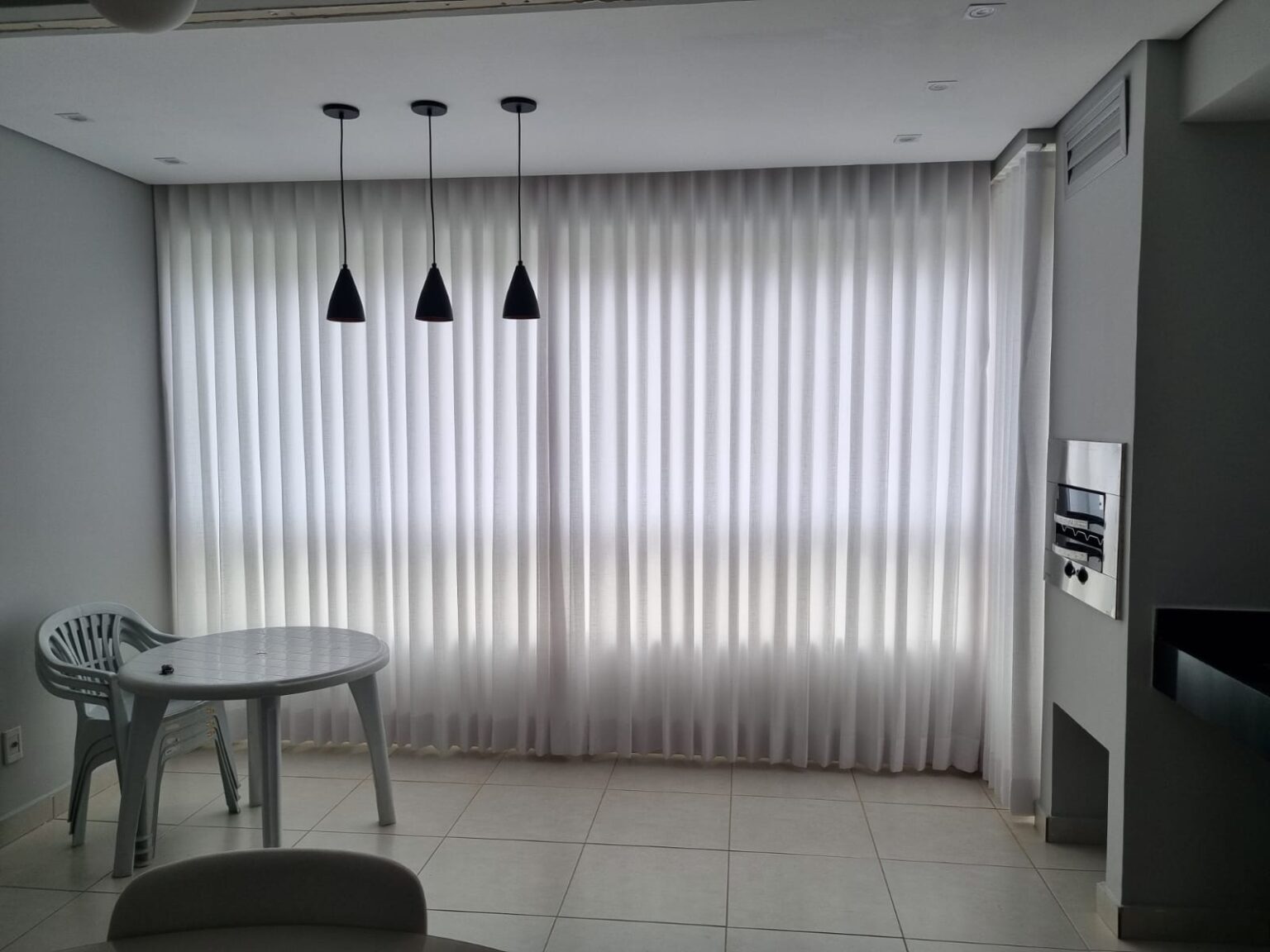 Linho Suíço Branco + Tergal Branco